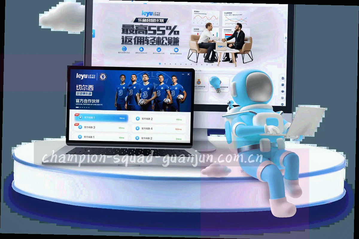 球场草皮与边线的局部俯拍，白线与草纹形成细密纹理，画面中没有人物